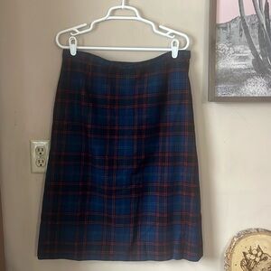 Vintage Pendleton Navy & Red Plaid Wool A-Line Midi Skirt Size 10 Normcore